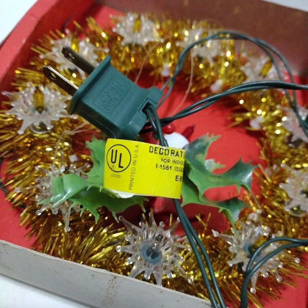 Vintage Christmas Beacon 18 Light Candle Wreath Flashing Lights with Box WORKING